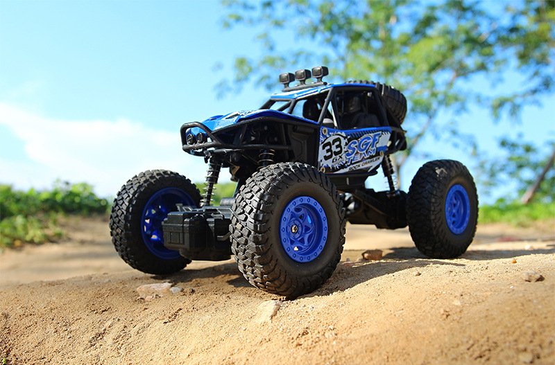 Kids Toys Channel - 1:22 Radio controlled car toy for