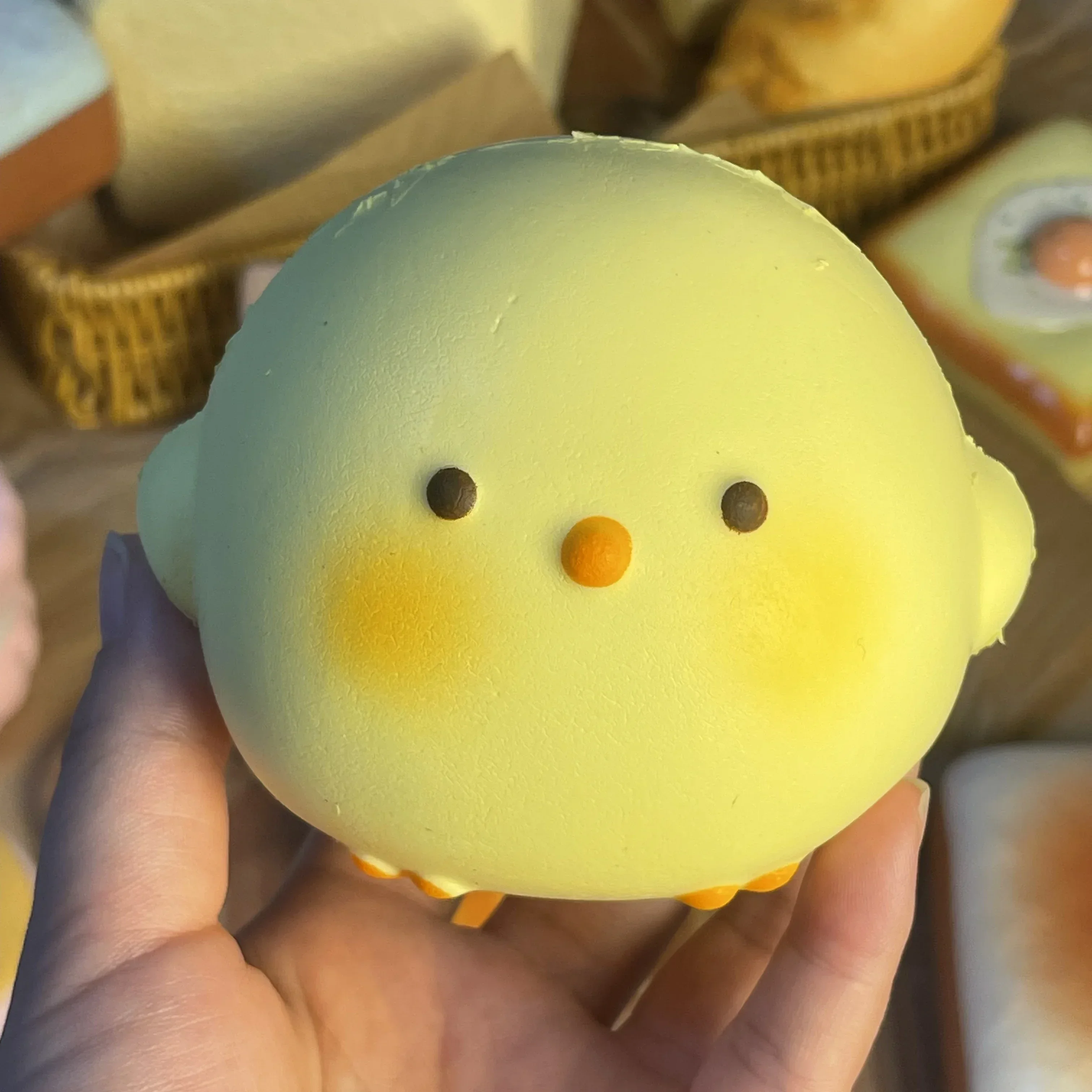 HOT! Cute Giant Chick Squishy  - Kids & Toys Expo Saudi Arabia ulasan dan harga